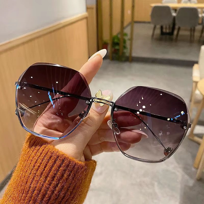 Wholesale Luxury Designer UV400 Metal Fashion Shades Sun Glasses Trendy Brand Designer Sunglasses