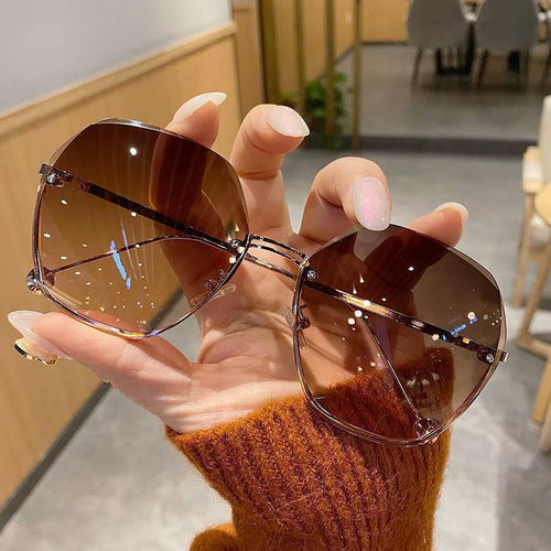 Wholesale Luxury Designer UV400 Metal Fashion Shades Sun Glasses Trendy Brand Designer Sunglasses