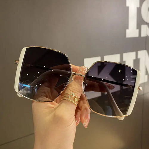 Fashion Shades Square Metal Frame Sunglasses UV400 Oversized Women Driving Protection Sunscreen Sunglasses