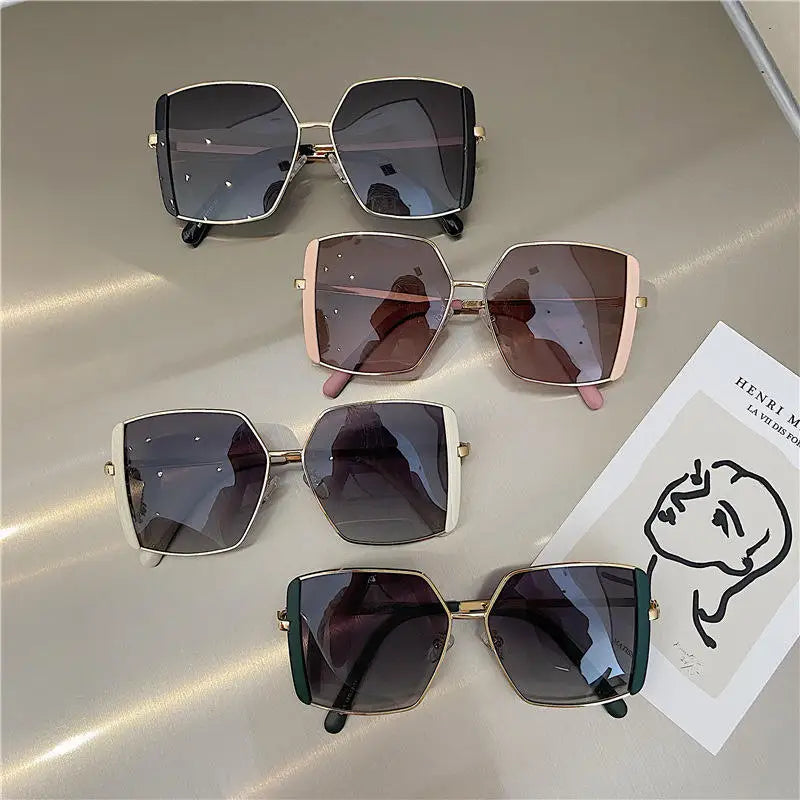 Fashion Shades Square Metal Frame Sunglasses UV400 Oversized Women Driving Protection Sunscreen Sunglasses